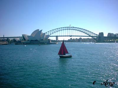 Sydney Harbour Bridge mit Opera House